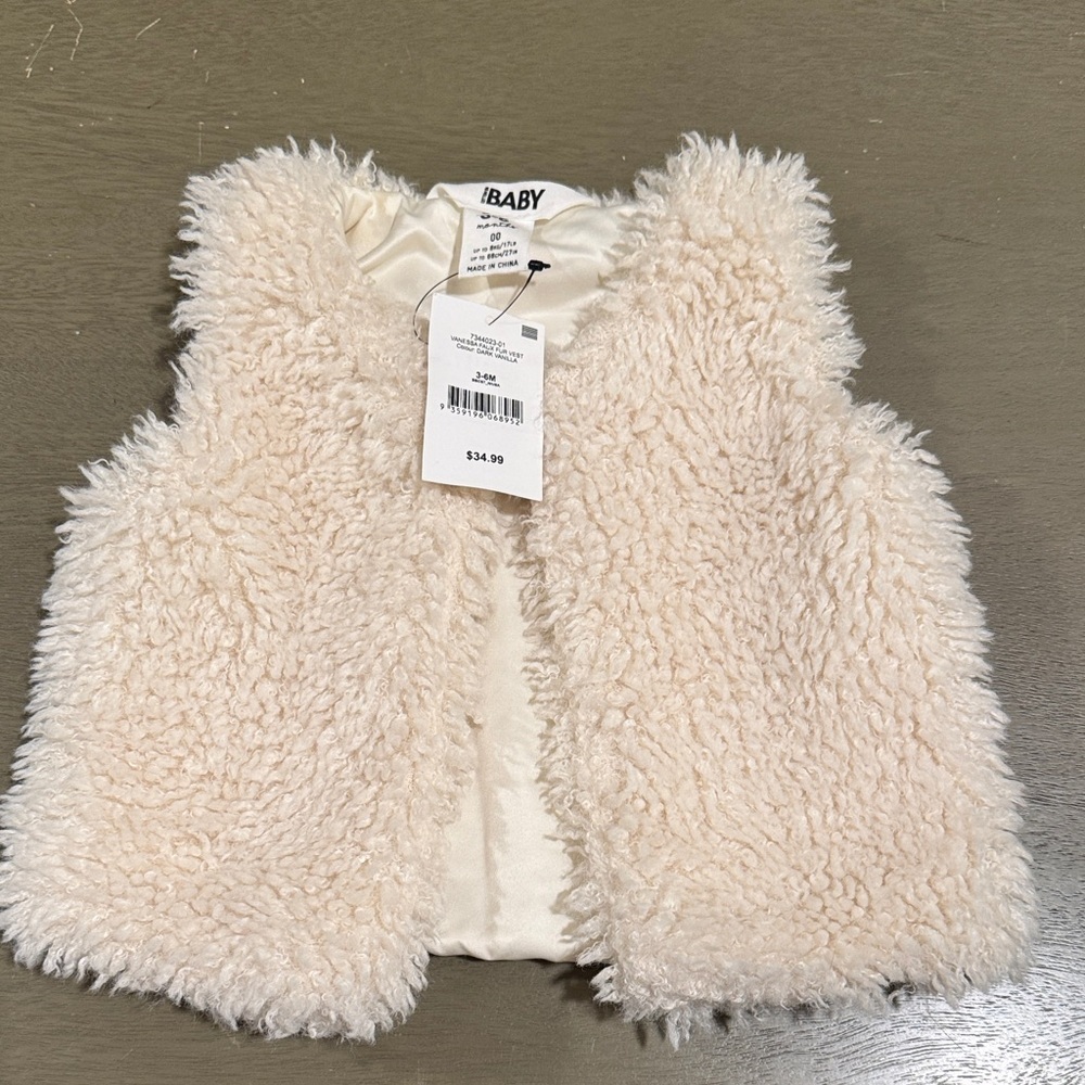 NWT Cotton On Cream Fuzzy Vest size 3-6Mo